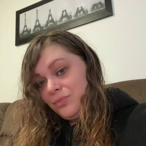 Poshmark profile picture for @reward